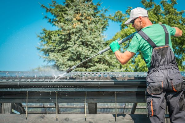 Pueblo Gutter Cleaning
